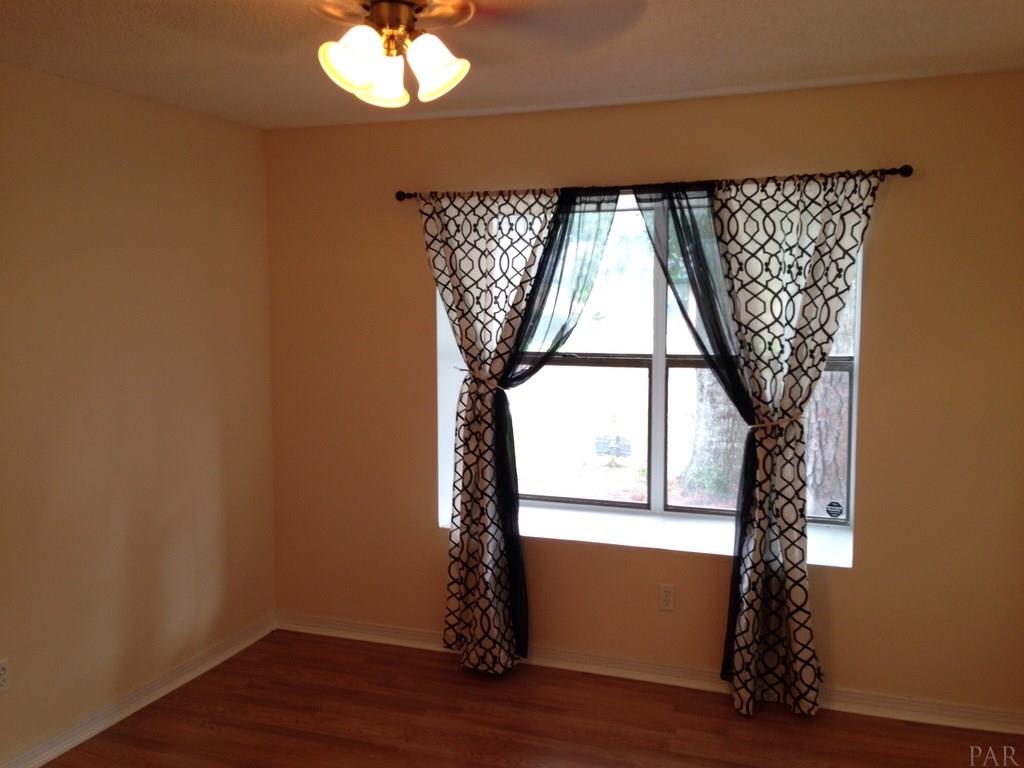 8438 HARBOUR SQ DR, Pensacola, FL 32514