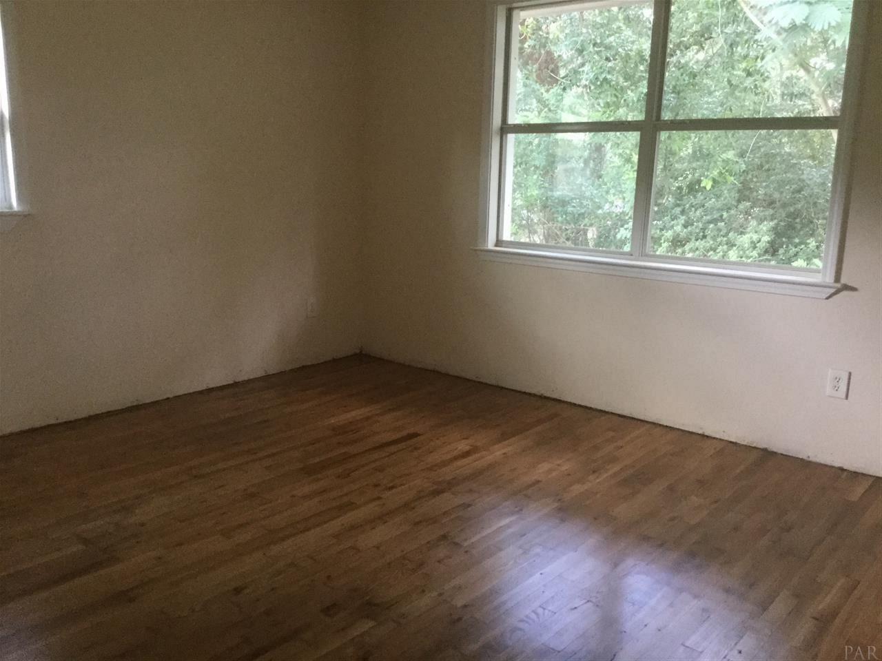 820 E JOHNSON AVE, Pensacola, FL 32514