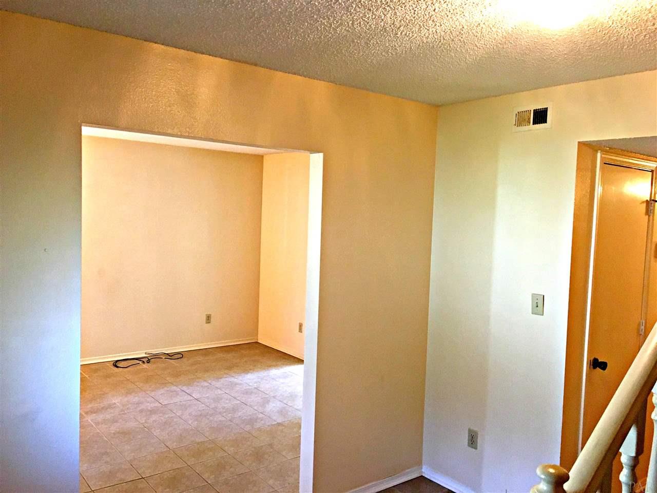 420 Bobwhite Dr, Pensacola, FL 32514