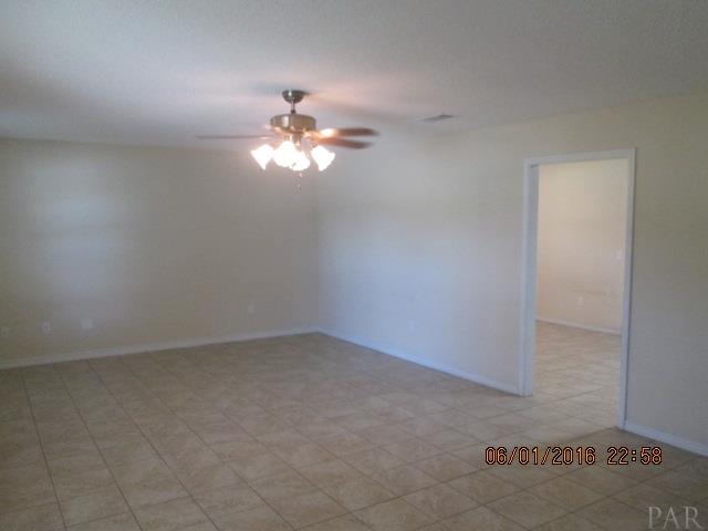 1926 CREIGHTON RD, Pensacola, FL 32524