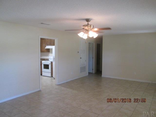 1926 CREIGHTON RD, Pensacola, FL 32524