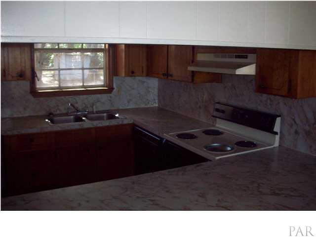 4611 SAUFLEY FIELD RD, Pensacola, FL 32526
