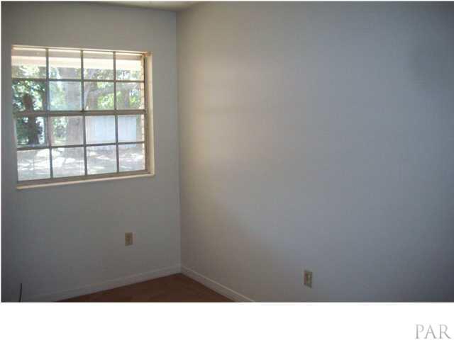 4611 SAUFLEY FIELD RD, Pensacola, FL 32526