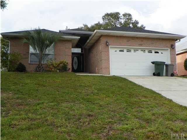 2061 PIN HIGH DR, Pensacola, FL 32526