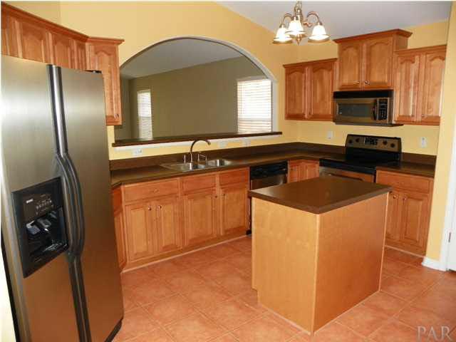 2061 PIN HIGH DR, Pensacola, FL 32526
