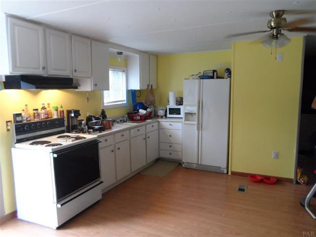 7930 Stallworth Ln, Pensacola, FL 32526