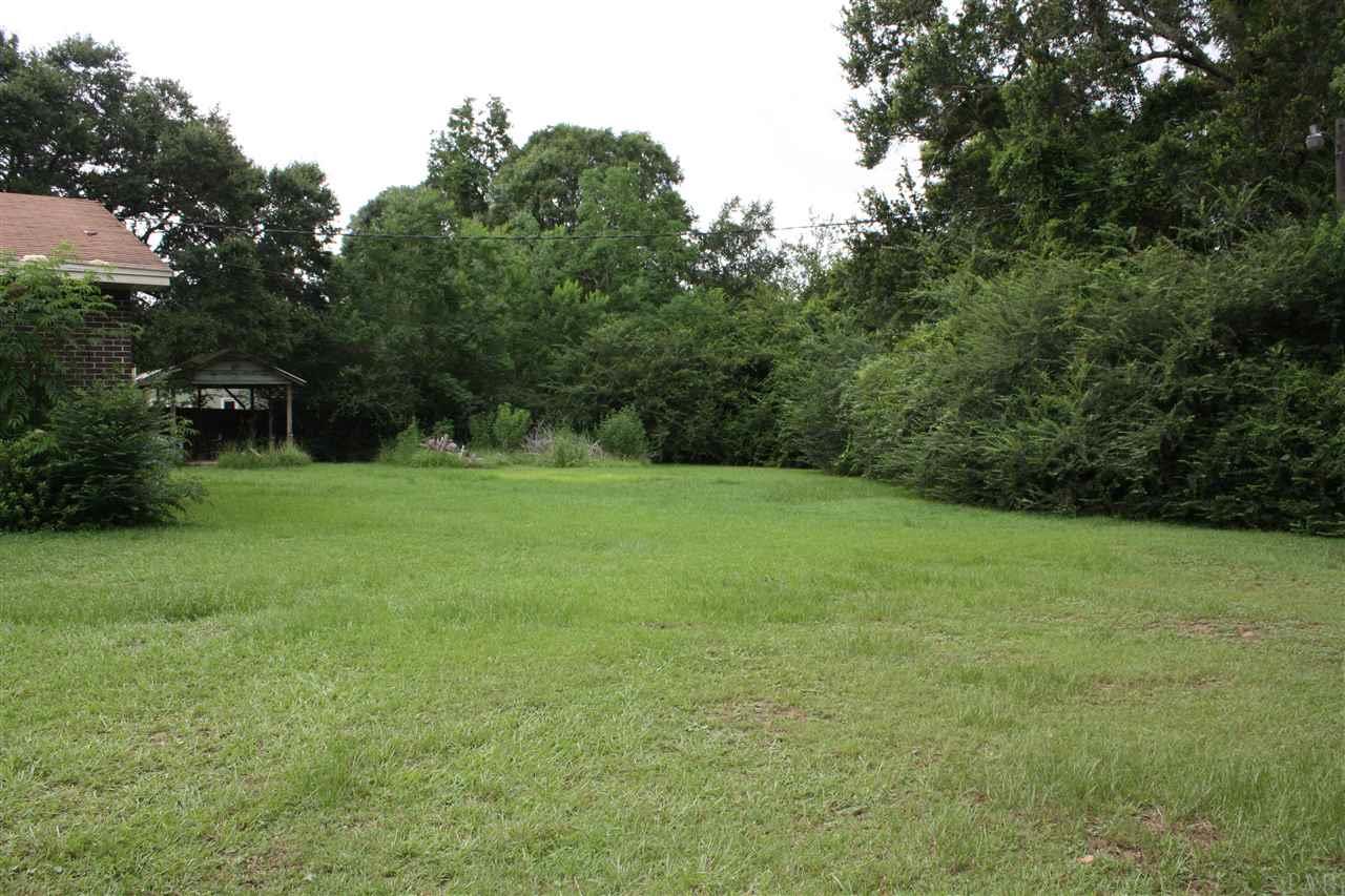 5095 BANKHEAD DR, Pensacola, FL 32526