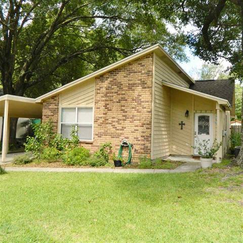 6207 Forest Pines Dr, Pensacola, FL 32526