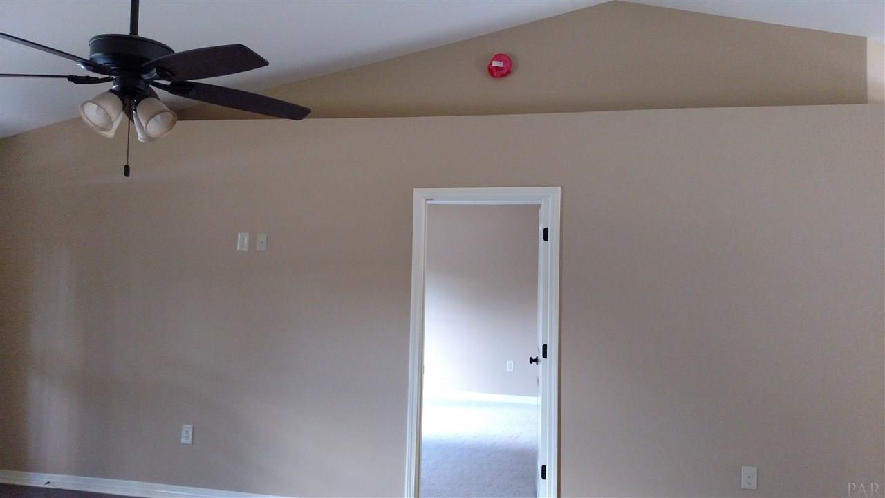 5906 LA ROSA ST, Pensacola, FL 32526