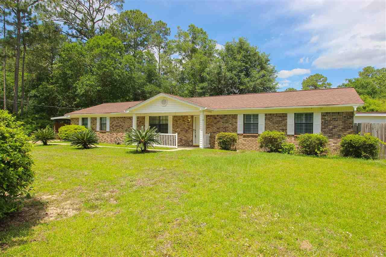 9430 KAINUI DR, Pensacola, FL 32526