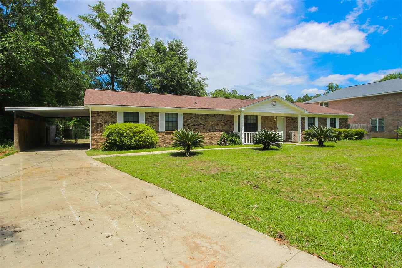 9430 KAINUI DR, Pensacola, FL 32526
