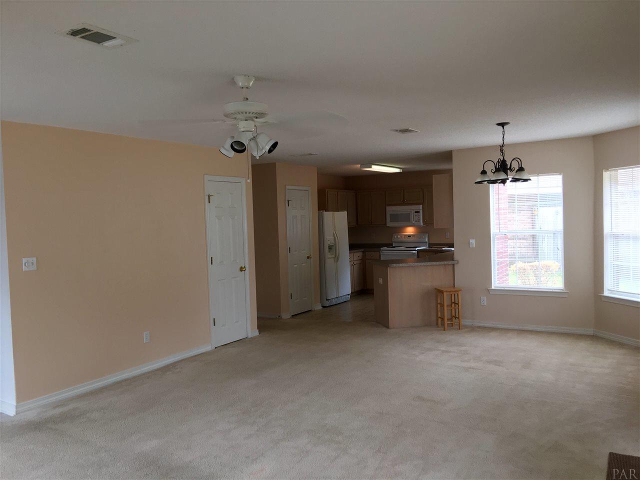 3320 Linger Ct, Pensacola, FL 32526
