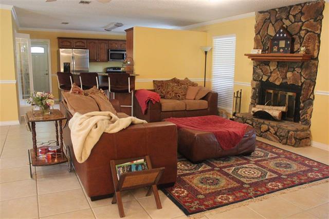9701 Aloha Ln, Pensacola, FL 32526