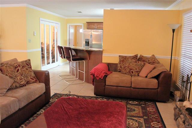 9701 Aloha Ln, Pensacola, FL 32526