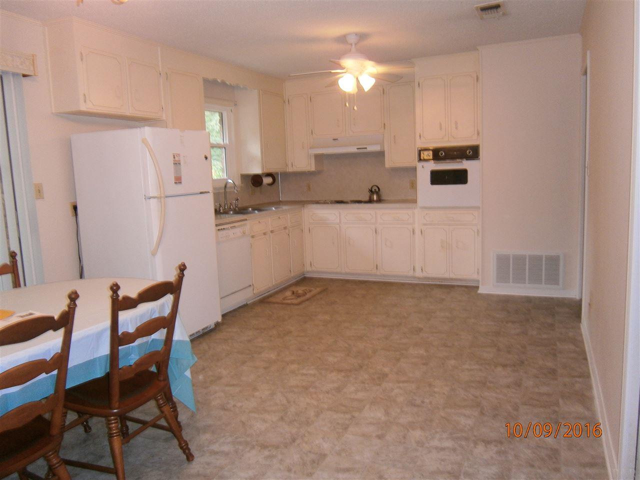 7191 Belgium Cir, Pensacola, FL 32526