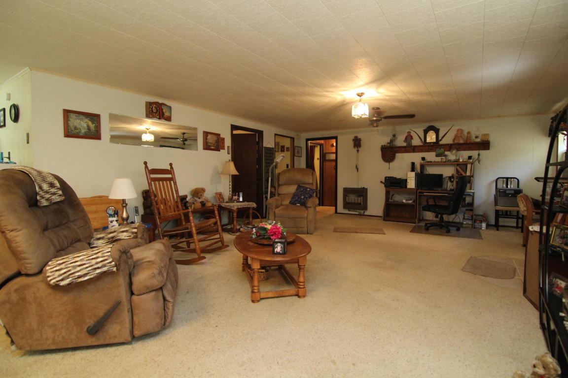5686 GRIFFITH CEMETERY Road, Baker, FL 32531