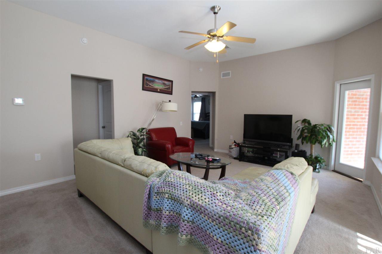 2434 FLINTSTONE DR, Cantonment, FL 32533