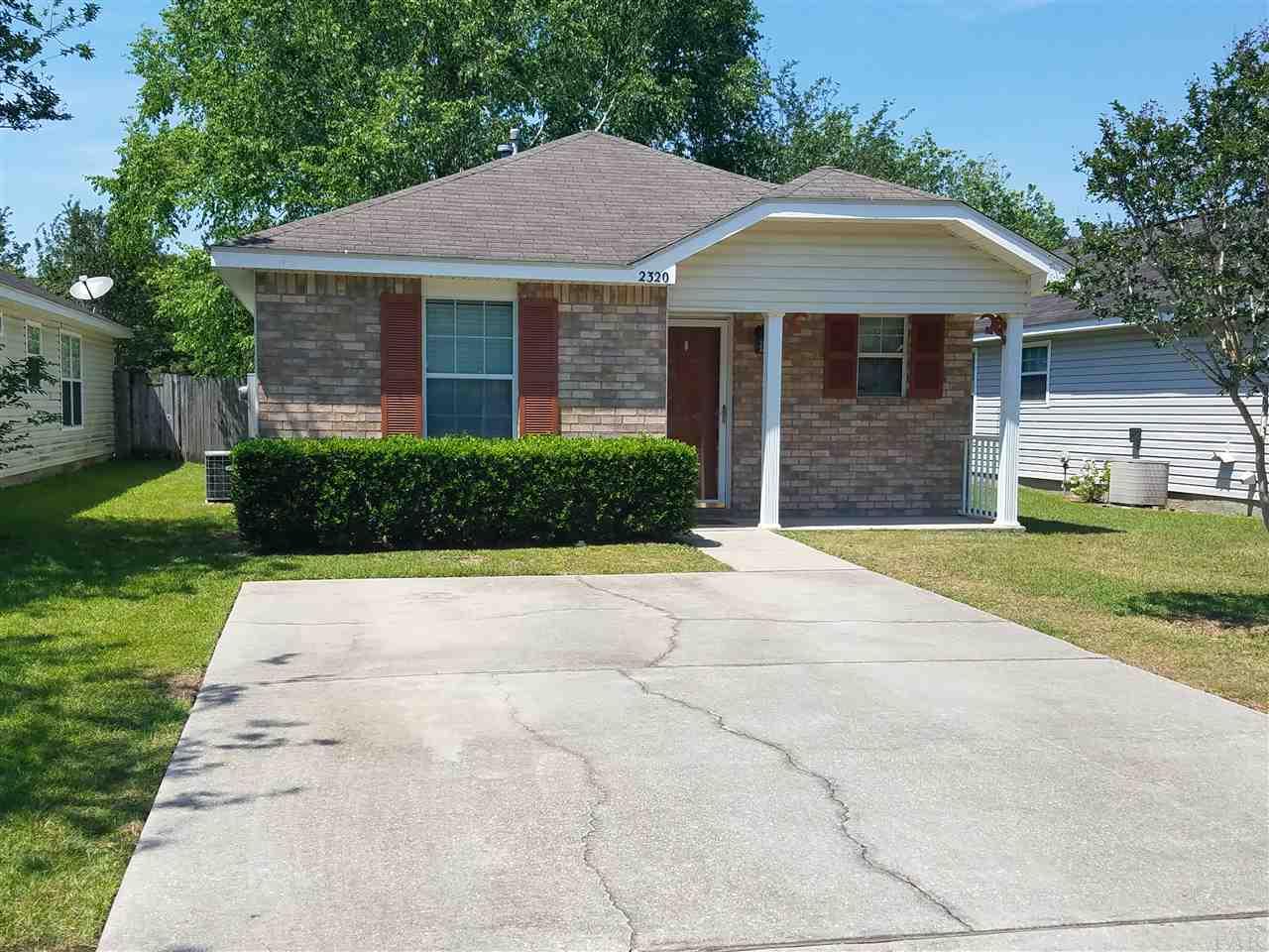 2320 TRAILWOOD DR, Cantonment, FL 32533