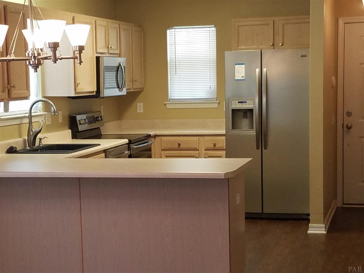 2320 TRAILWOOD DR, Cantonment, FL 32533