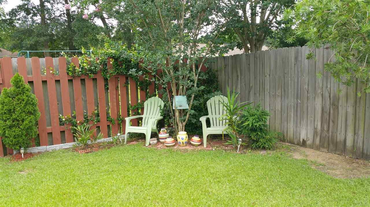 2491 Trailwood Dr, Cantonment, FL 32533
