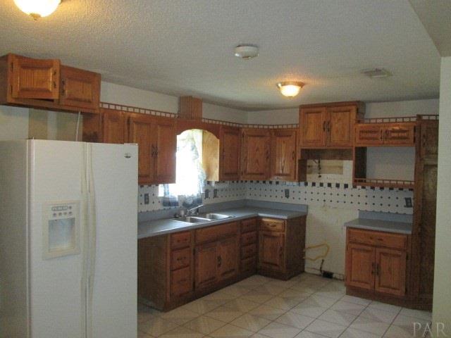 1551 W TEN MILE RD, Cantonment, FL 32533