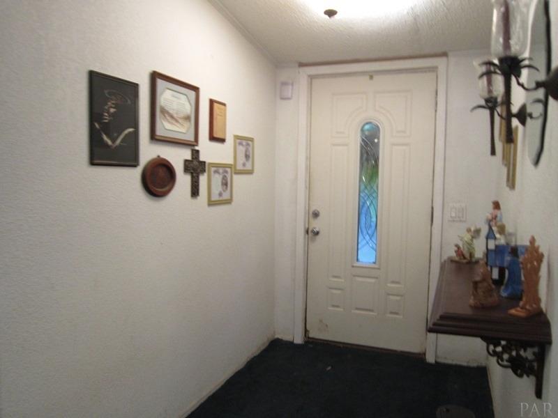 1741 BATSON LN, Cantonment, FL 32533