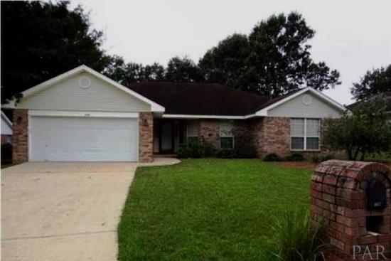1759 Condor Dr, Cantonment, FL 32533