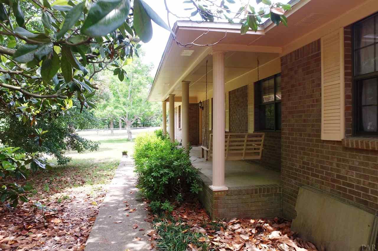 984 HWY 297 A, Cantonment, FL 32533