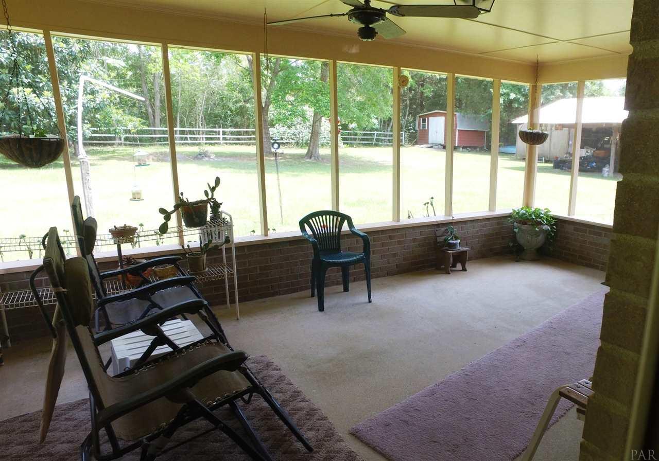 984 HWY 297 A, Cantonment, FL 32533