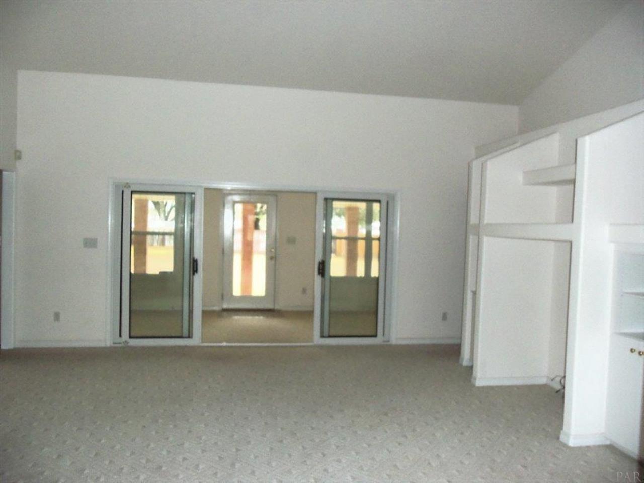 2185 DOVEFIELD DR, Pensacola, FL 32534