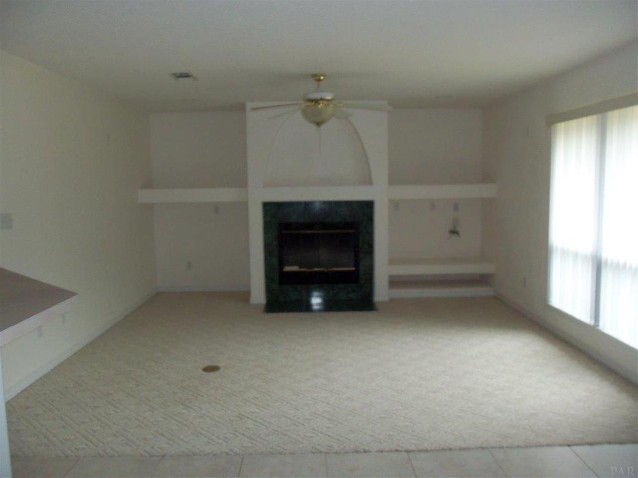 2185 DOVEFIELD DR, Pensacola, FL 32534