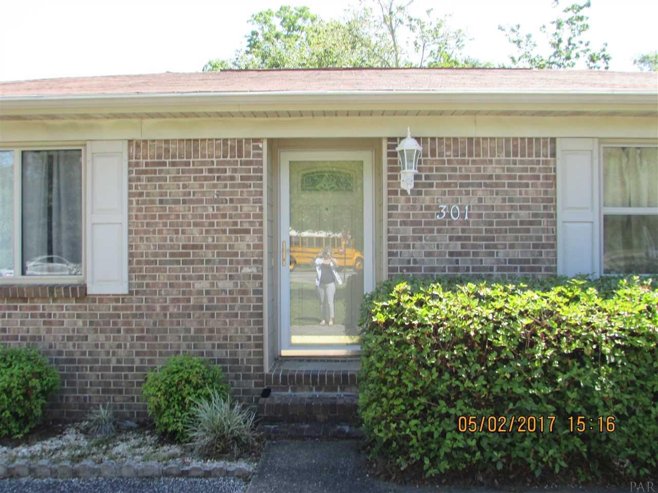 301 SAINT CHRISTOPHER ST, Pensacola, FL 32534