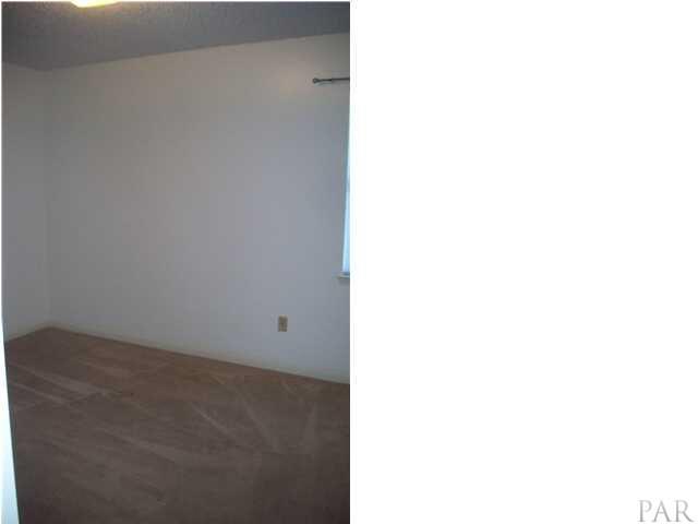 10011 HOLSBERRY RD, Pensacola, FL 32534