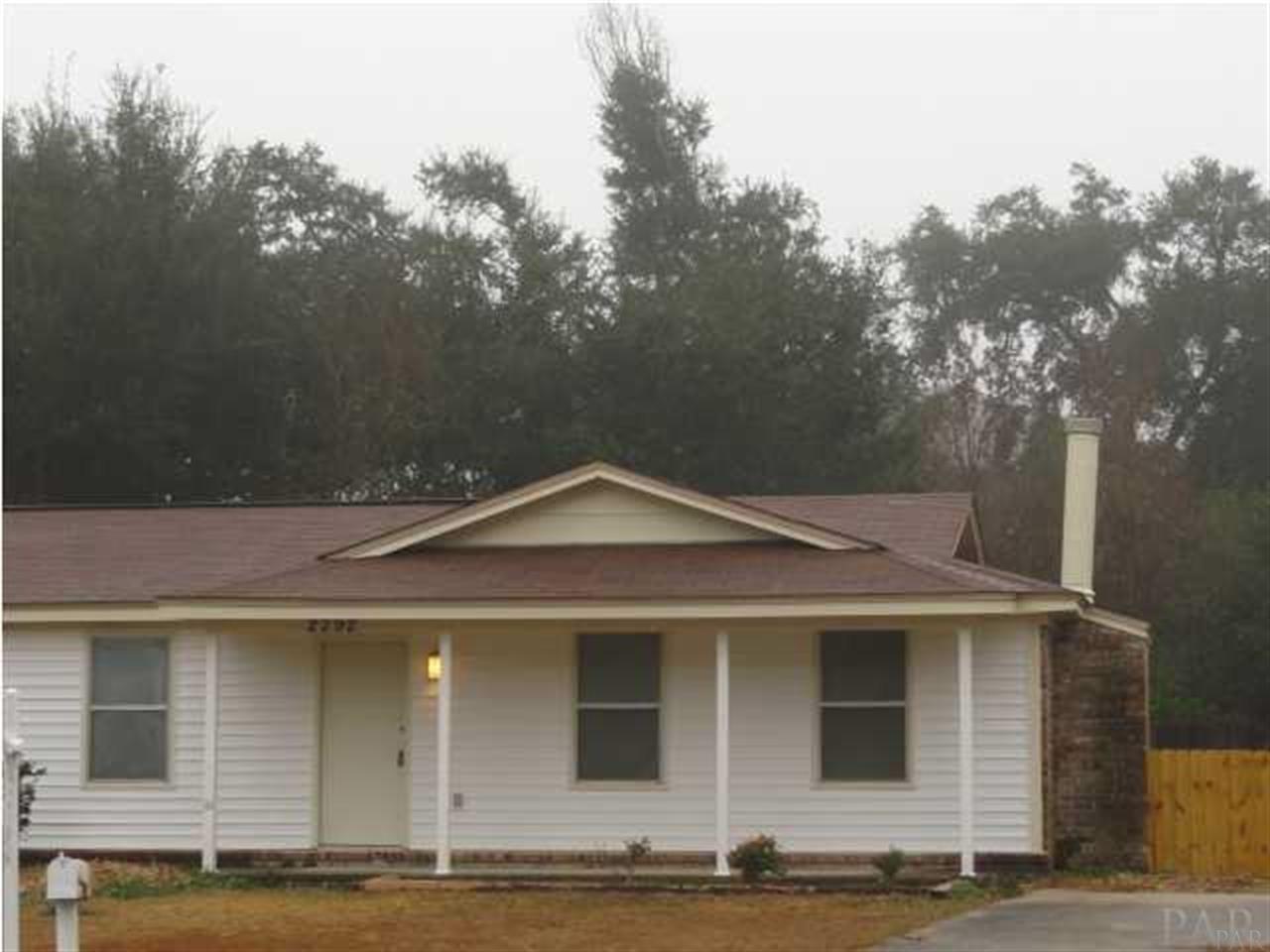 2292 SPARROW LN, Pensacola, FL 32534