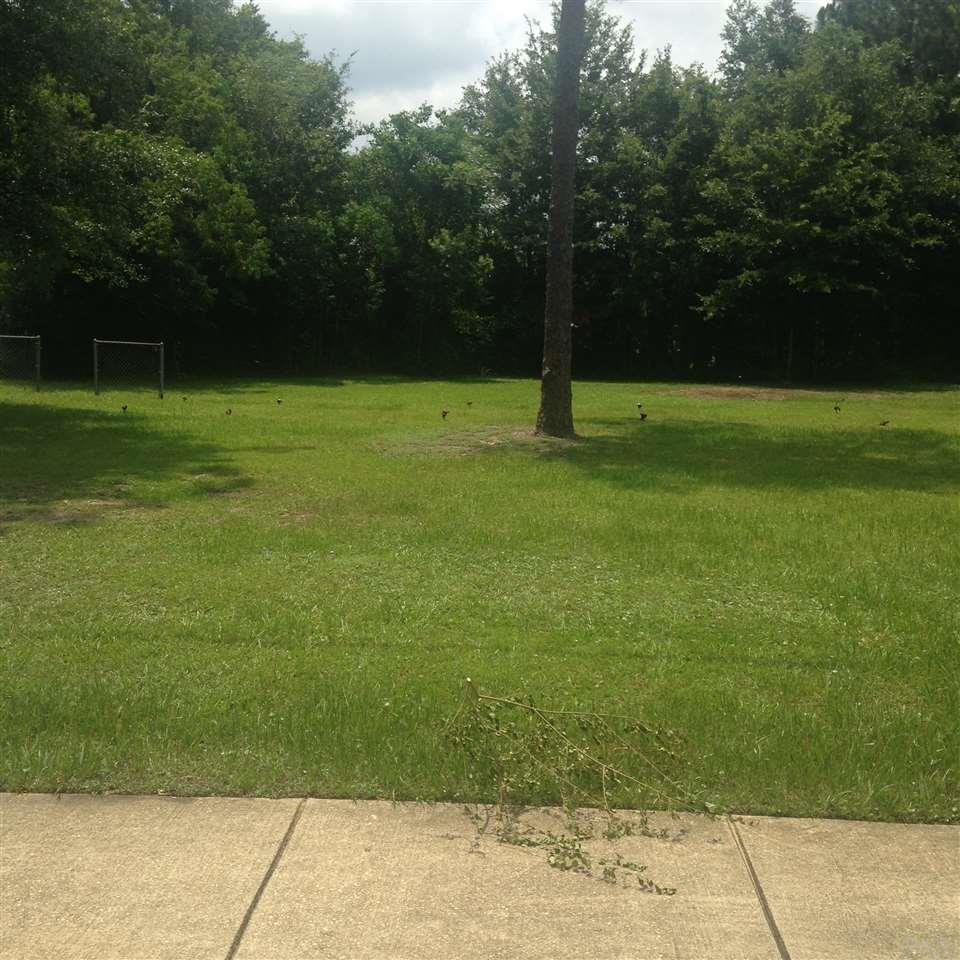 1633 LEPLEY RD, Pensacola, FL 32534
