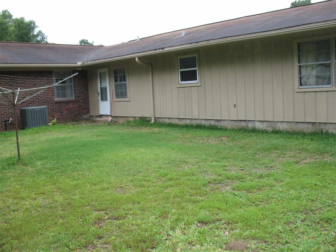 8590 REDWING DR, Pensacola, FL 32534