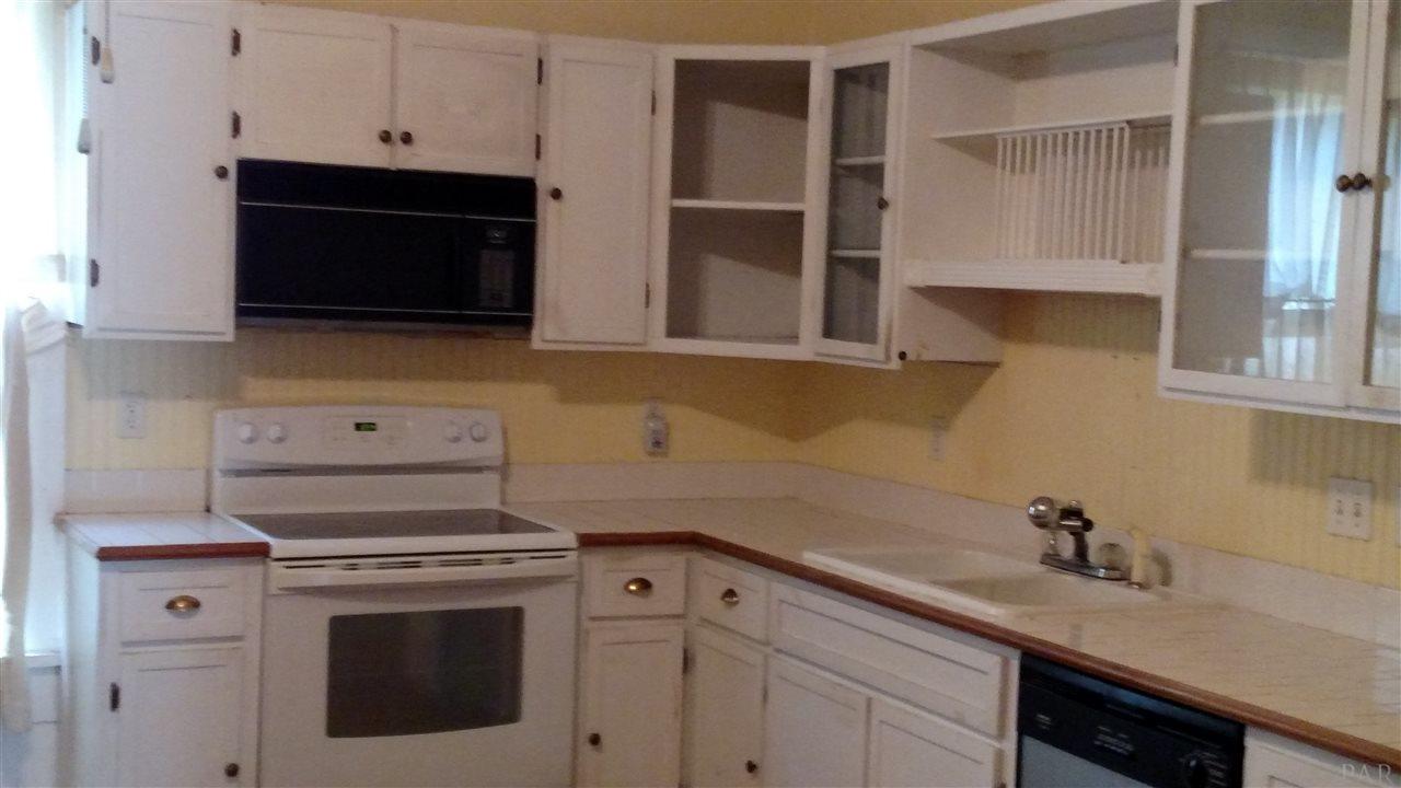 7651 JEFFERSON AVE, Century, FL 32535