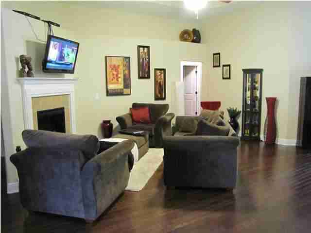 201 PINQUE COAT, Crestview, FL 32536