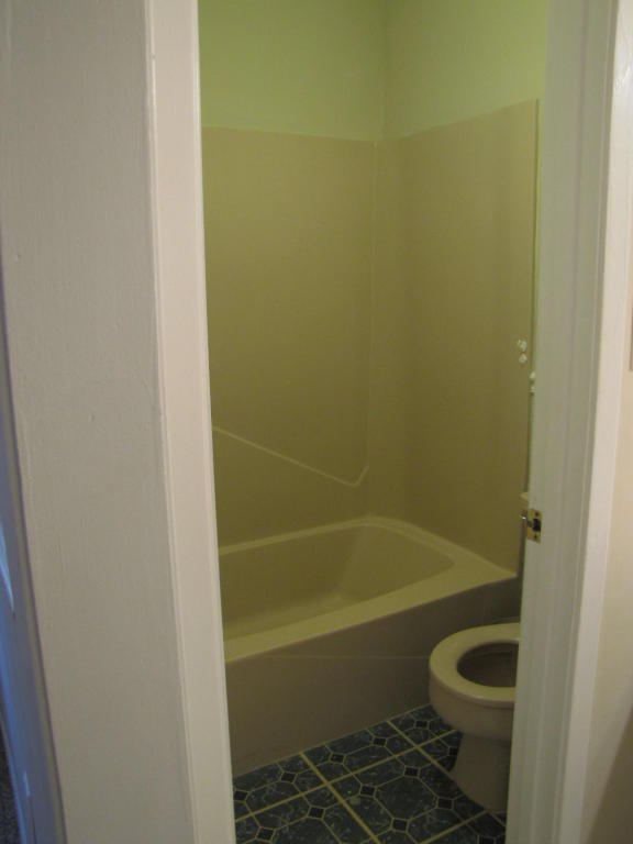 1207 WALTER Avenue, Crestview, FL 32536