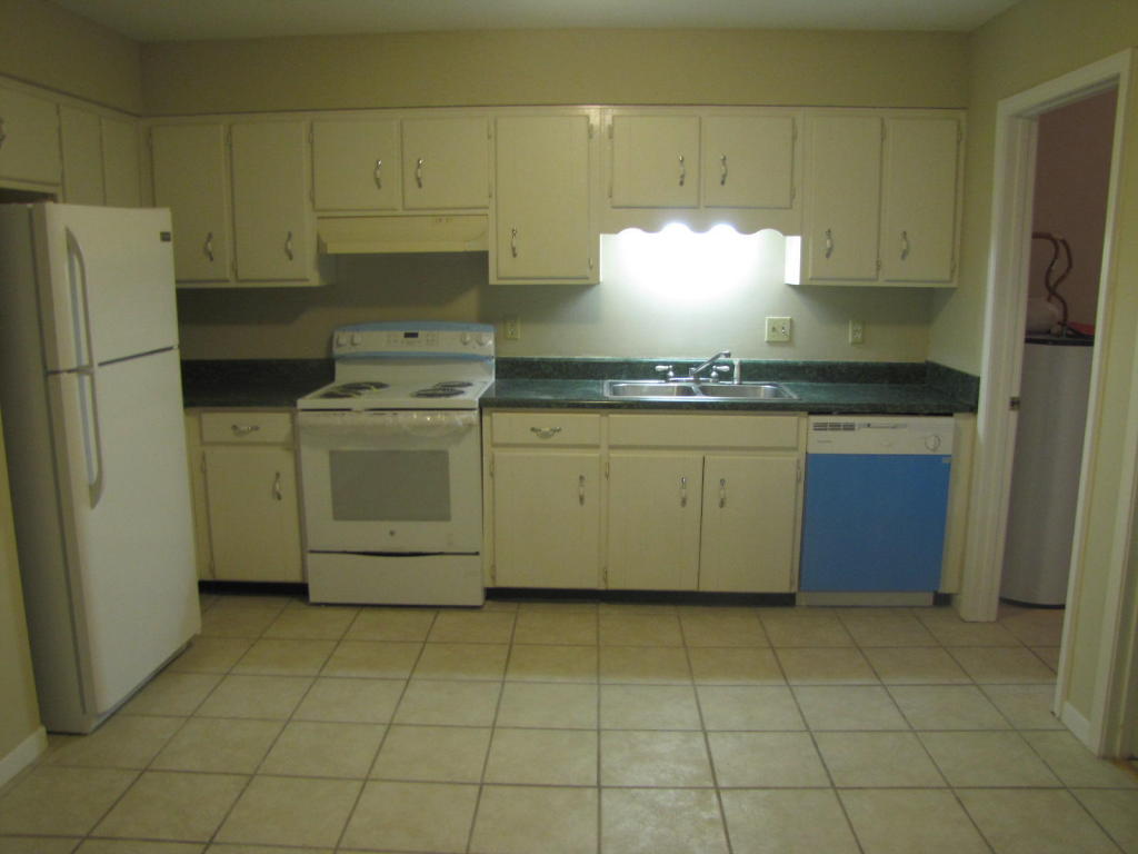1207 WALTER Avenue, Crestview, FL 32536