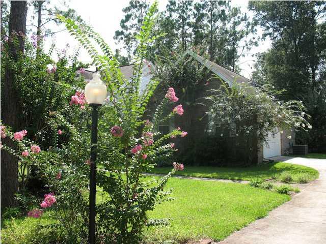 5842 HUNTING MEADOWS Drive, Crestview, FL 32536