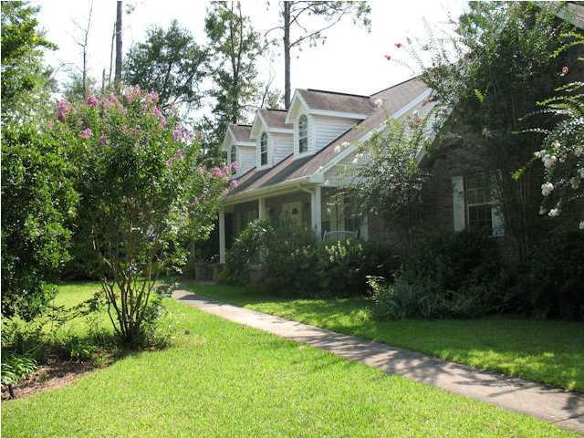 5842 HUNTING MEADOWS Drive, Crestview, FL 32536