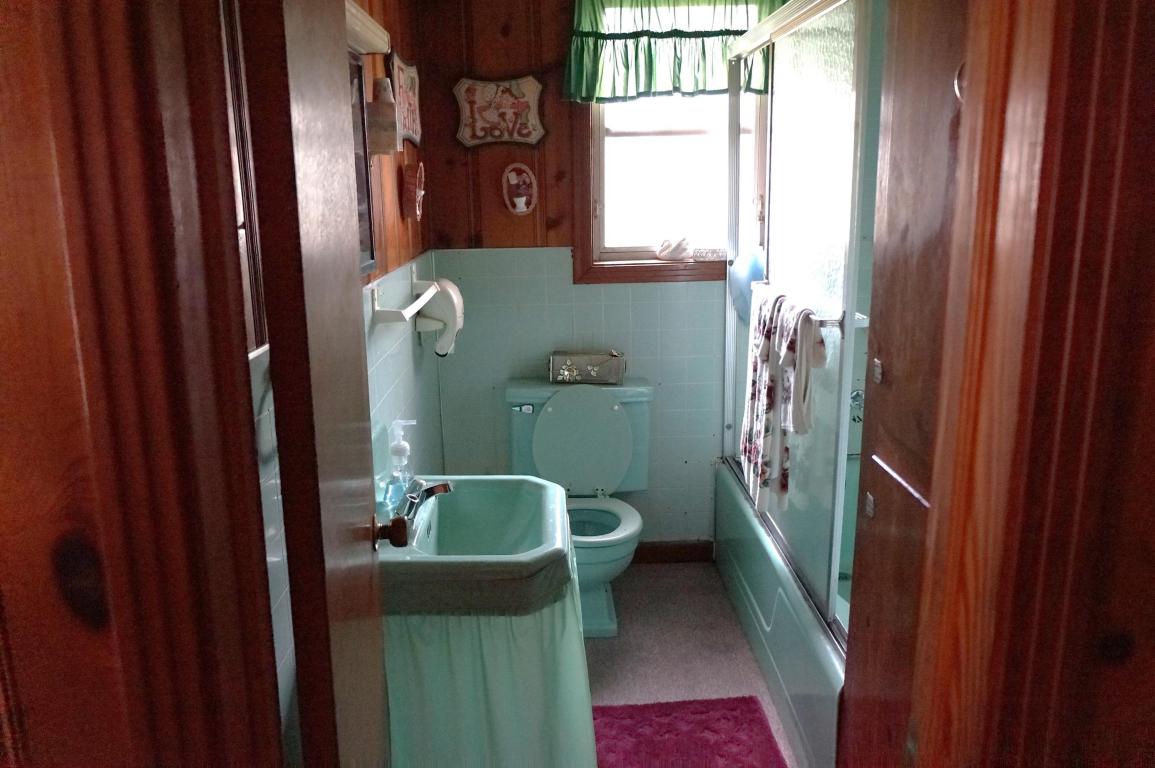 248 S BOOKER St, Crestview, FL 32536