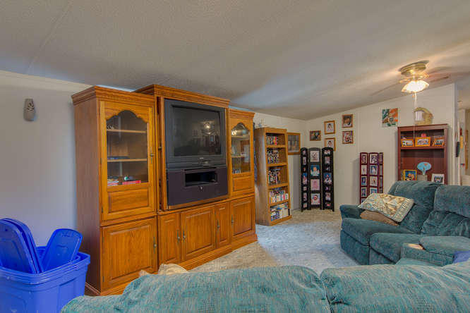 6009 N Highway 85, Crestview, FL 32536