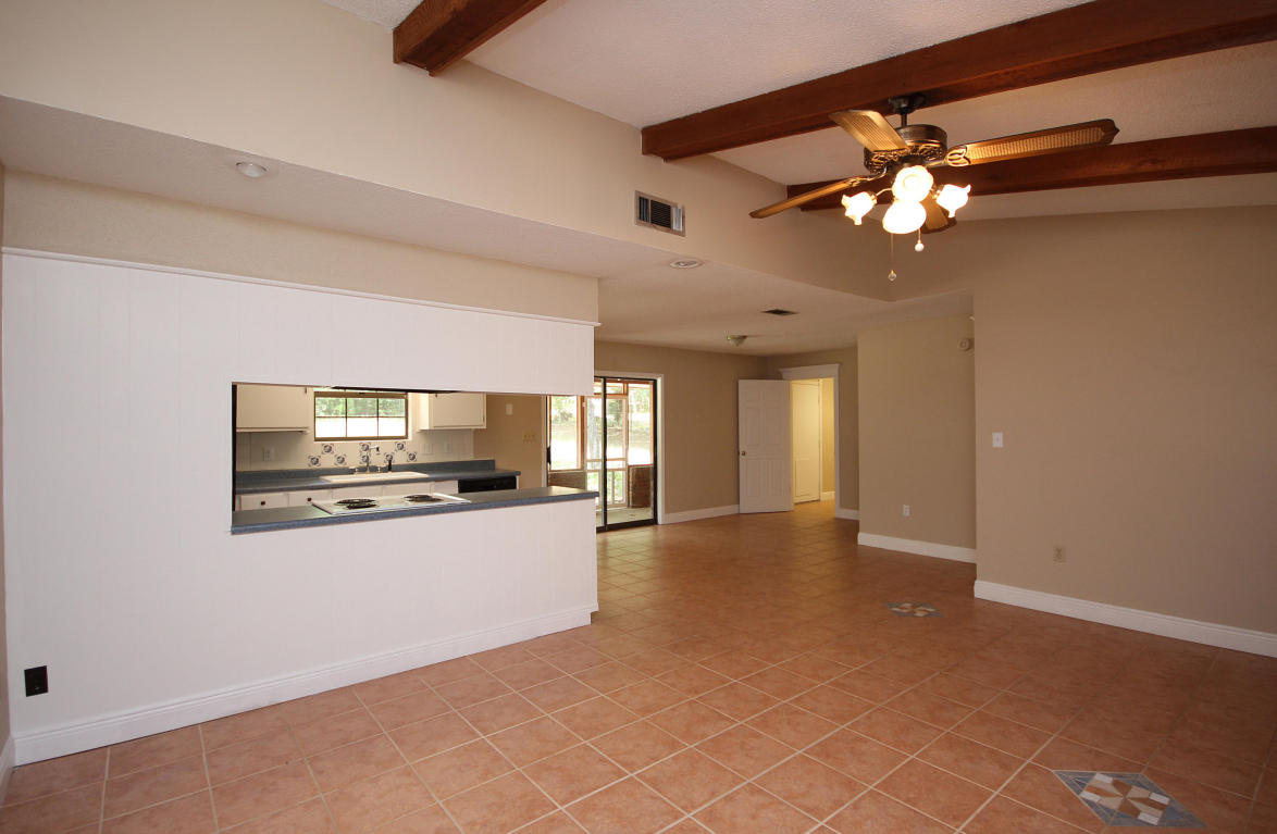 107 Thurston Place, Crestview, FL 32536