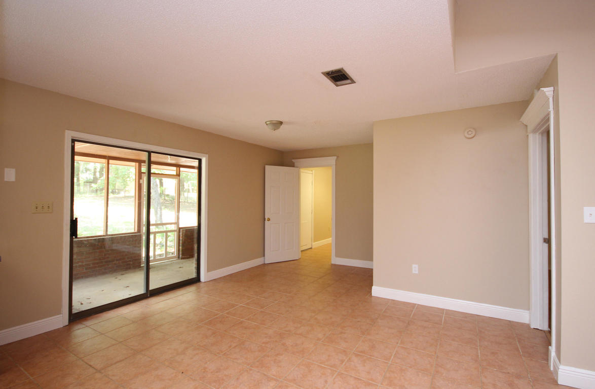 107 Thurston Place, Crestview, FL 32536