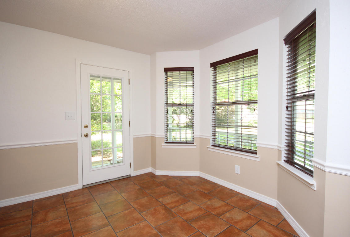 112 Loop Drive, Crestview, FL 32536