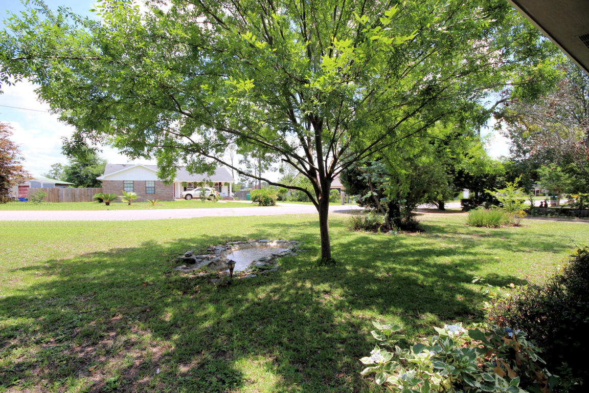 112 Loop Drive, Crestview, FL 32536