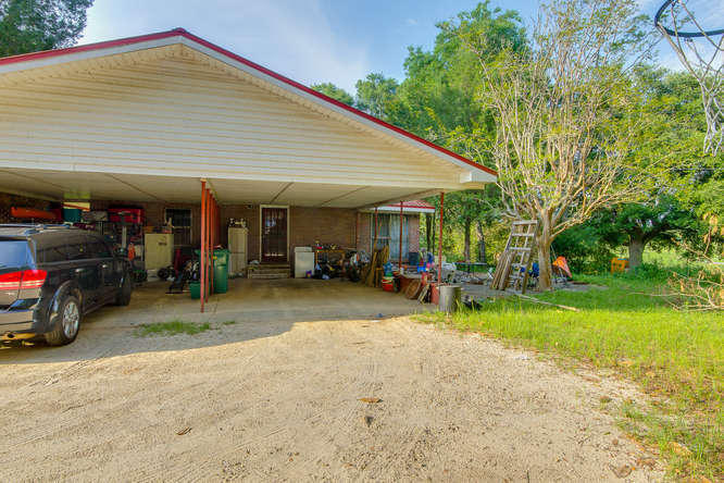 6011 N HIGHWAY 85, Crestview, FL 32536