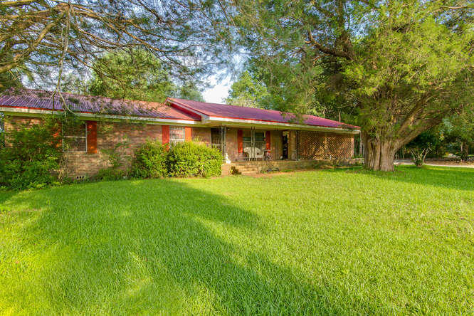 6011 N HIGHWAY 85, Crestview, FL 32536